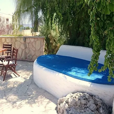 Oceanides Apartment *